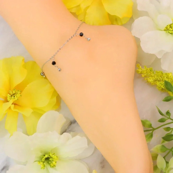 Minimalist Anklet, Sleek & Modern Design, Women’s Fashion, YC110358-A - Picture 8 of 10